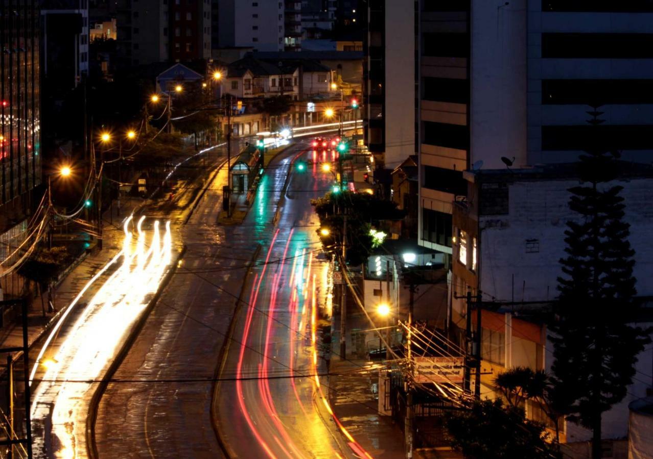 Maywa City Center Quito Bagian luar foto